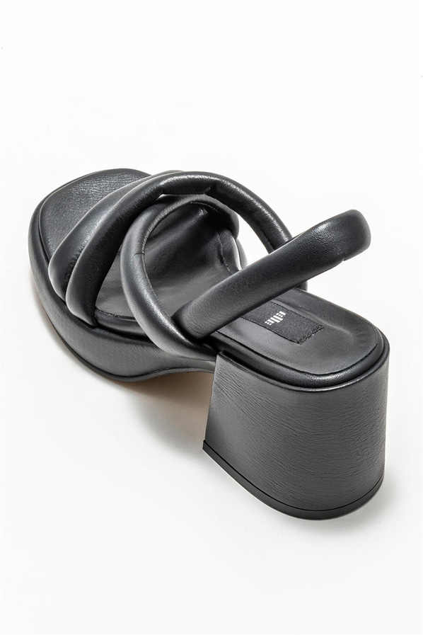 Siyah deri topuklu kadın sandalet - Elle Shoes