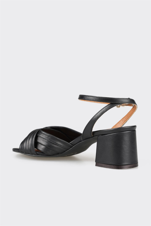 Siyah deri topuklu kadın sandalet - Elle Shoes