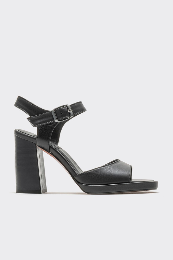 Siyah deri topuklu kadın sandalet - Elle Shoes