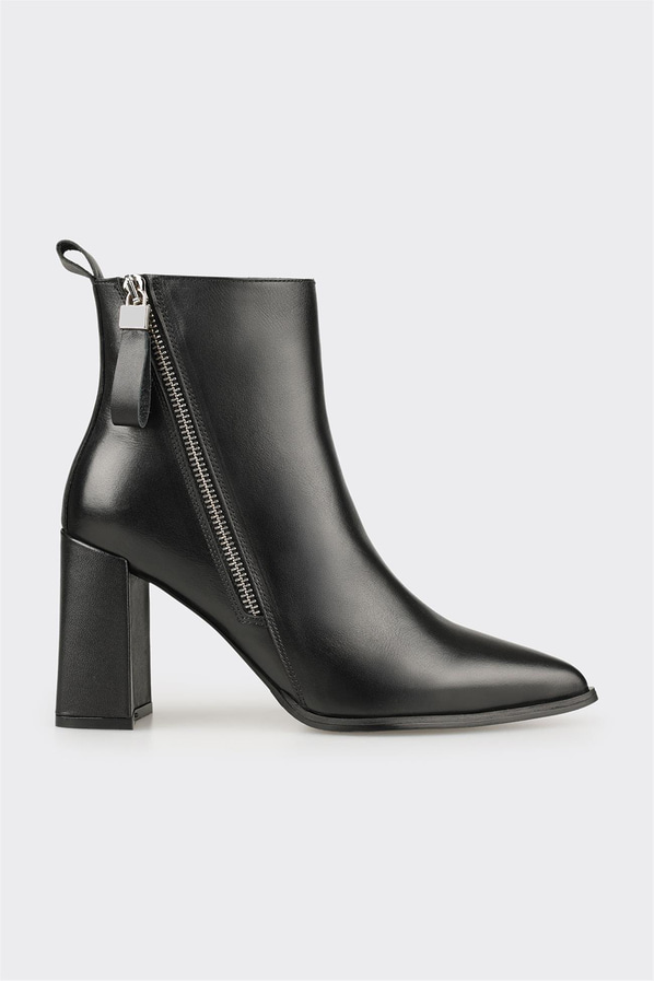 Siyah Deri Kadın Yüksek Topuk Bot
