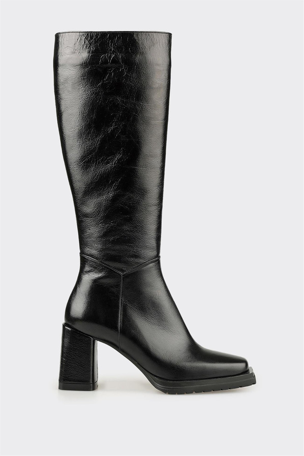 Siyah Deri Kadın Yüksek Topuk Çizme