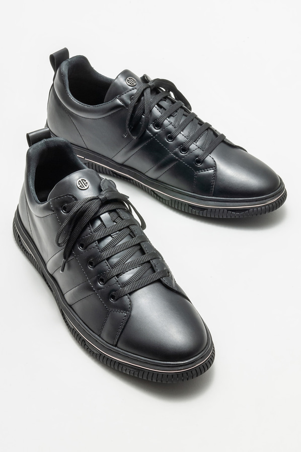 Siyah erkek günlük ayakkabı, günlük kullanım için - Elle Shoes