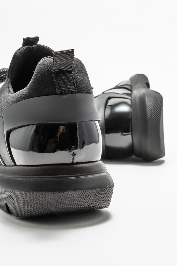 Siyah erkek günlük ayakkabı, günlük kullanım için - Elle Shoes