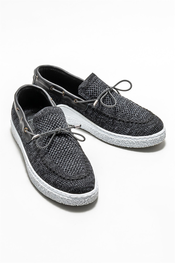 Siyah erkek günlük ayakkabı, günlük kullanım için - Elle Shoes