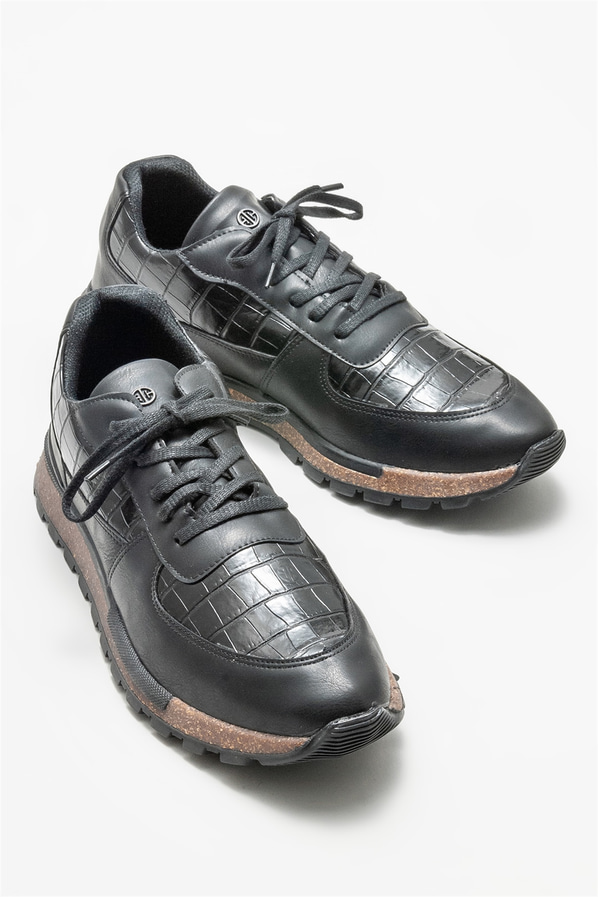 Siyah erkek günlük ayakkabı, günlük kullanım için - Elle Shoes