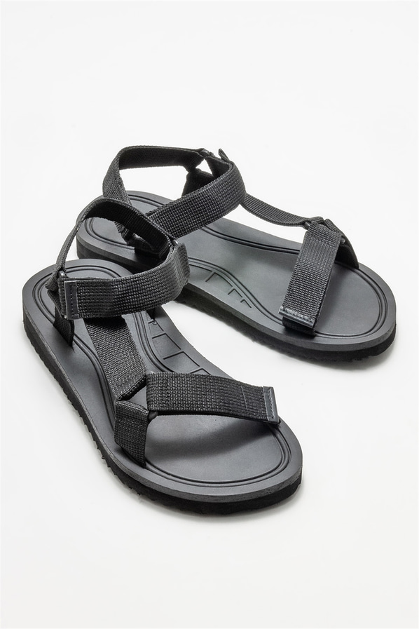 Siyah erkek sandalet, günlük kullanım için - Elle Shoes
