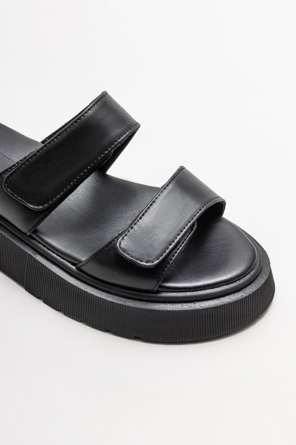 Siyah dolgu topuklu kadın terlik - Elle Shoes