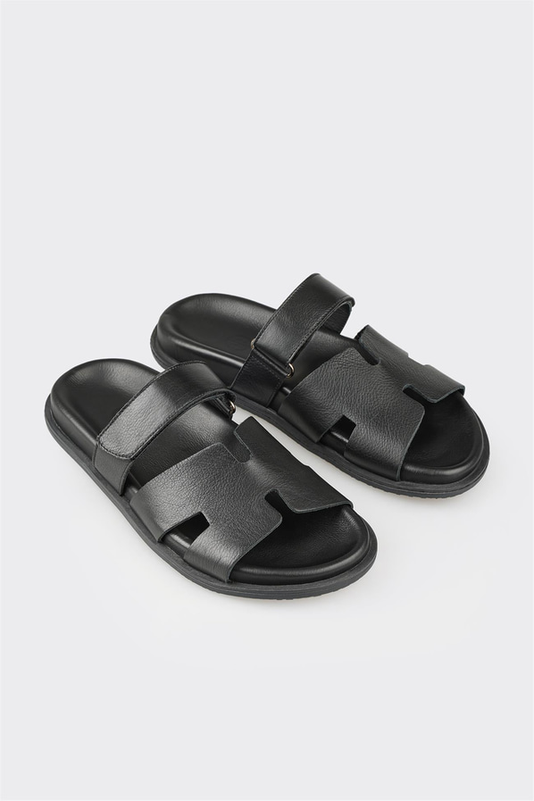 Siyah düz yumuşak dokulu kadın terlik, rahat kullanım için - Elle Shoes