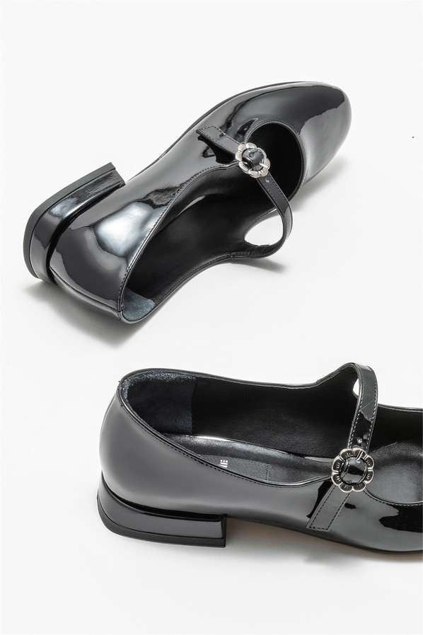 Siyah kadın babet, günlük kullanım için - Elle Shoes