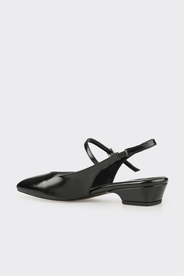 Siyah altın deri tokalı kare burunlu kadın günlük ayakkabı, ofis stili için - Elle Shoes