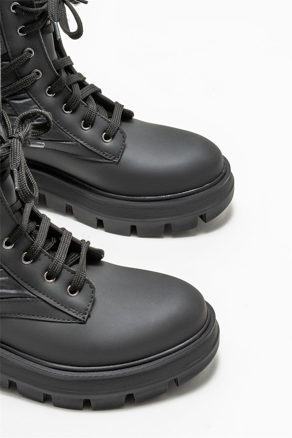 Siyah kadın bot, günlük kullanım için - Elle Shoes