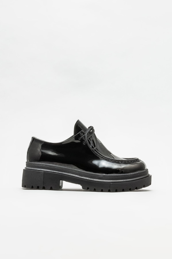 Siyah düz kadın ayakkabı, günlük kullanım için - Elle Shoes