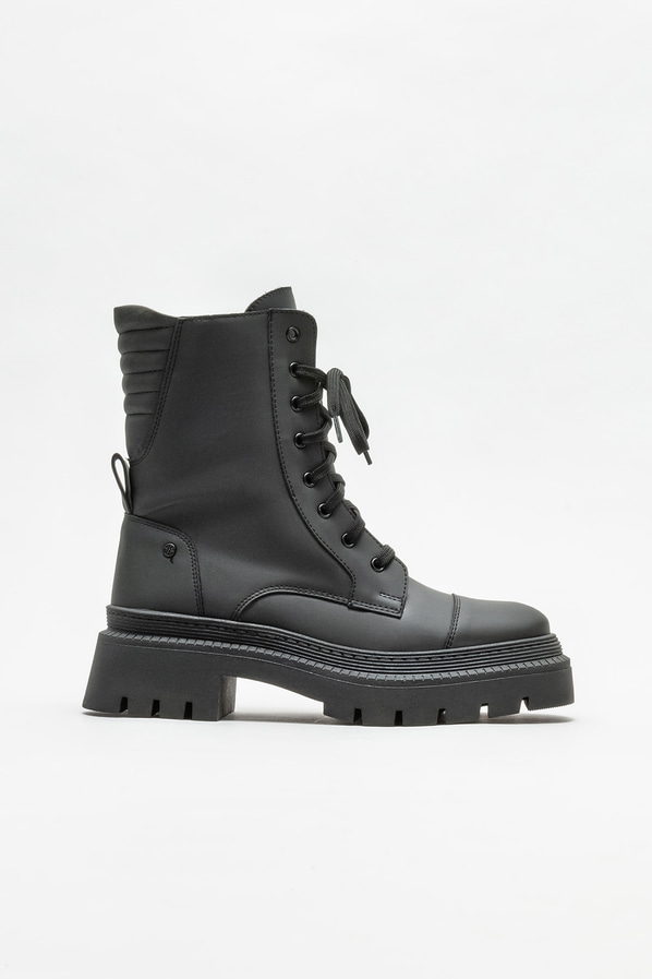 Siyah düz kadın bot, günlük kullanım için - Elle Shoes