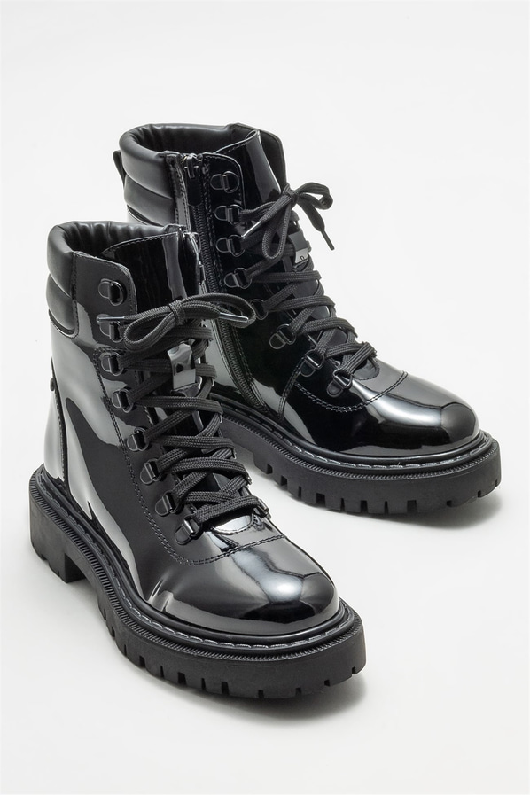Siyah düz kadın bot, günlük kullanım için - Elle Shoes