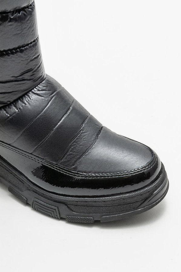 Siyah düz kadın bot, günlük kullanım için - Elle Shoes