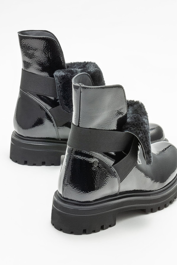 Siyah düz kadın bot, günlük kullanım için - Elle Shoes