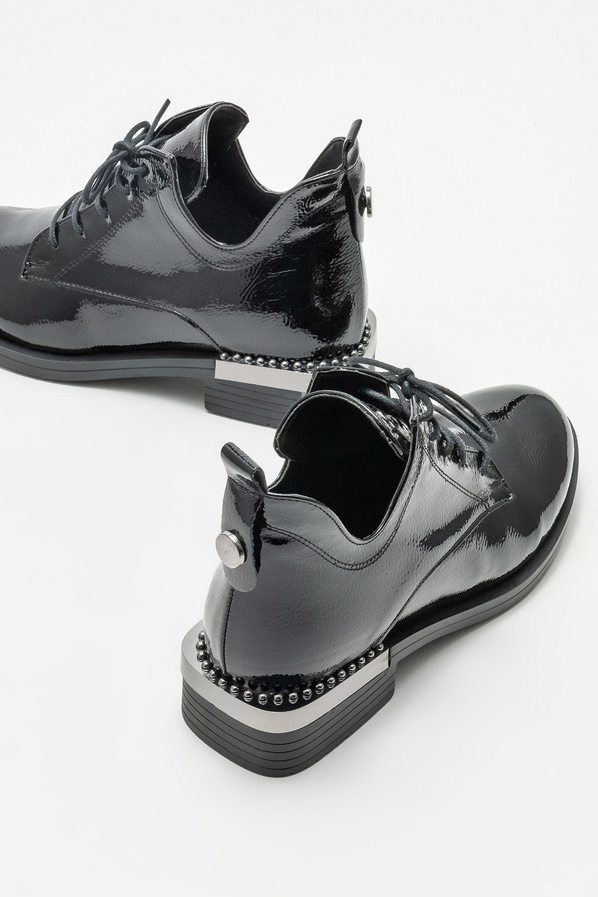 Siyah düz kadın bot, günlük kullanım için - Elle Shoes