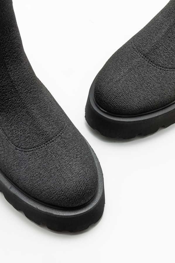 Siyah düz kadın bot, günlük kullanım için - Elle Shoes