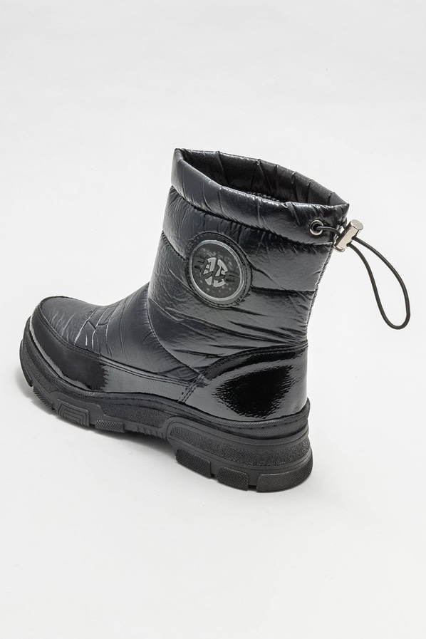 Siyah düz kadın bot, günlük kullanım için - Elle Shoes