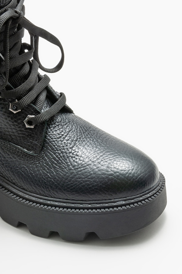 Siyah düz kadın bot, günlük kullanım için - Elle Shoes