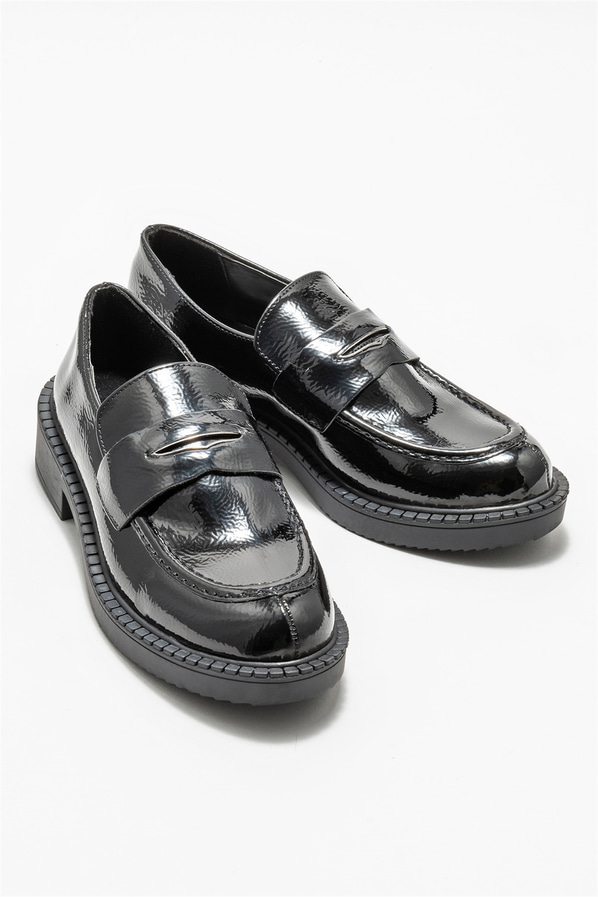 Siyah kadın loafer, günlük kullanım için - Elle Shoes
