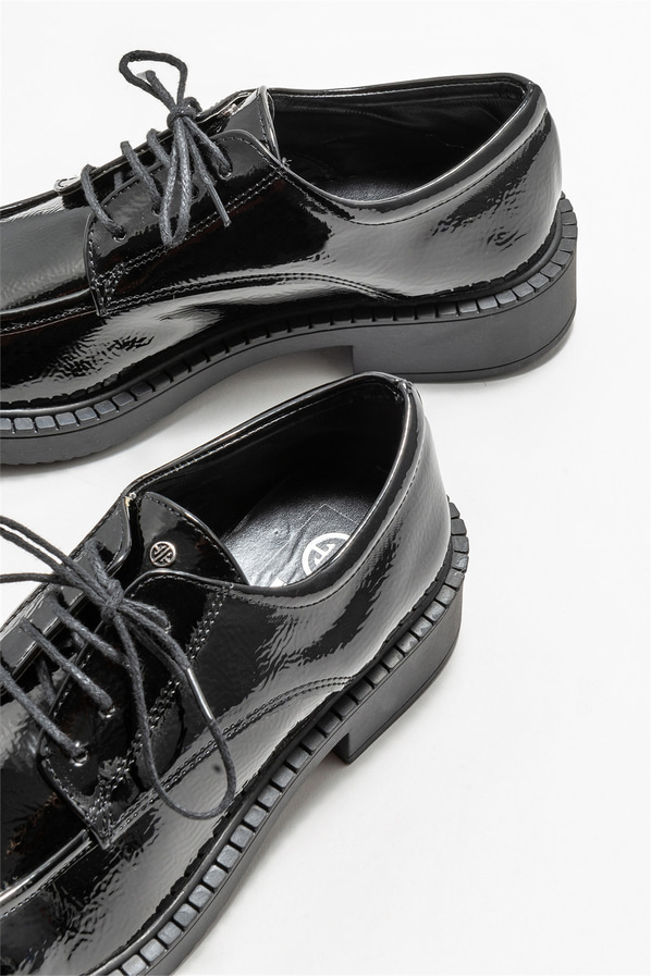 Siyah kadın oxford, günlük kullanım için - Elle Shoes