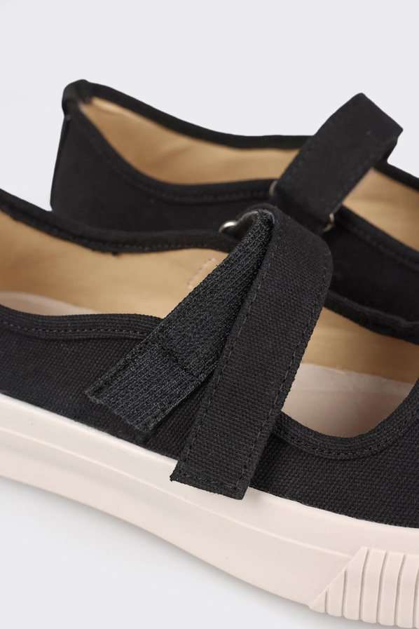 Siyah kadın sneaker, günlük kullanım için - Elle Shoes