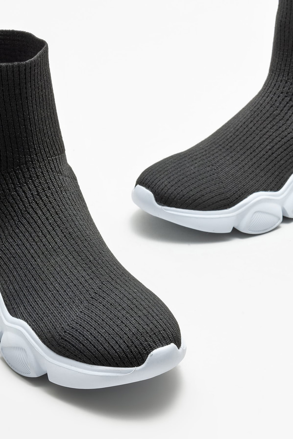 Siyah kadın bot, günlük kullanım için - Elle Shoes