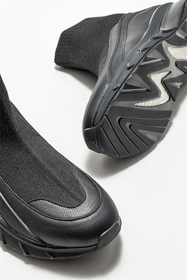 Siyah kadın bot, günlük kullanım için - Elle Shoes