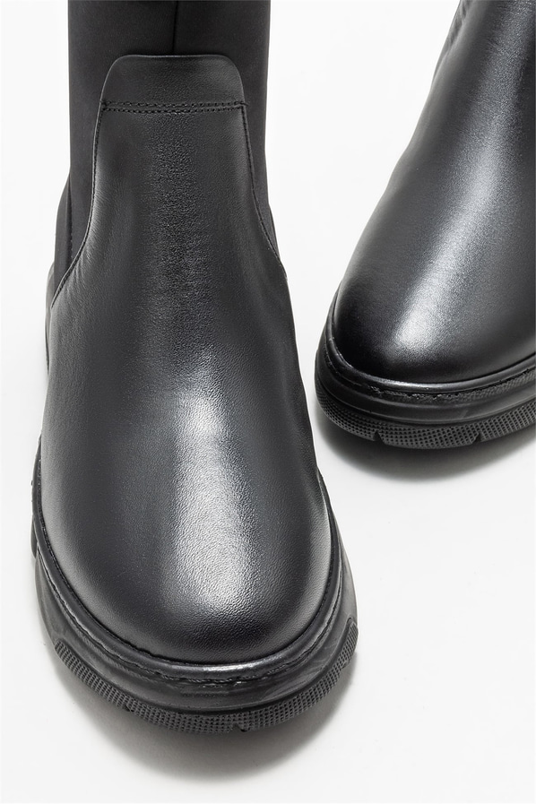Siyah kadın bot, günlük kullanım için - Elle Shoes