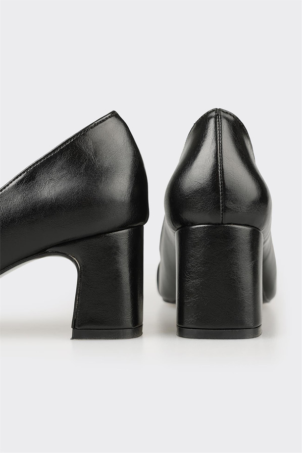 Siyah Kadın Orta Topuk Ayakkabı