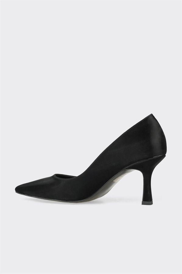 Siyah kadın stiletto, rahat kullanım için - Elle Shoes