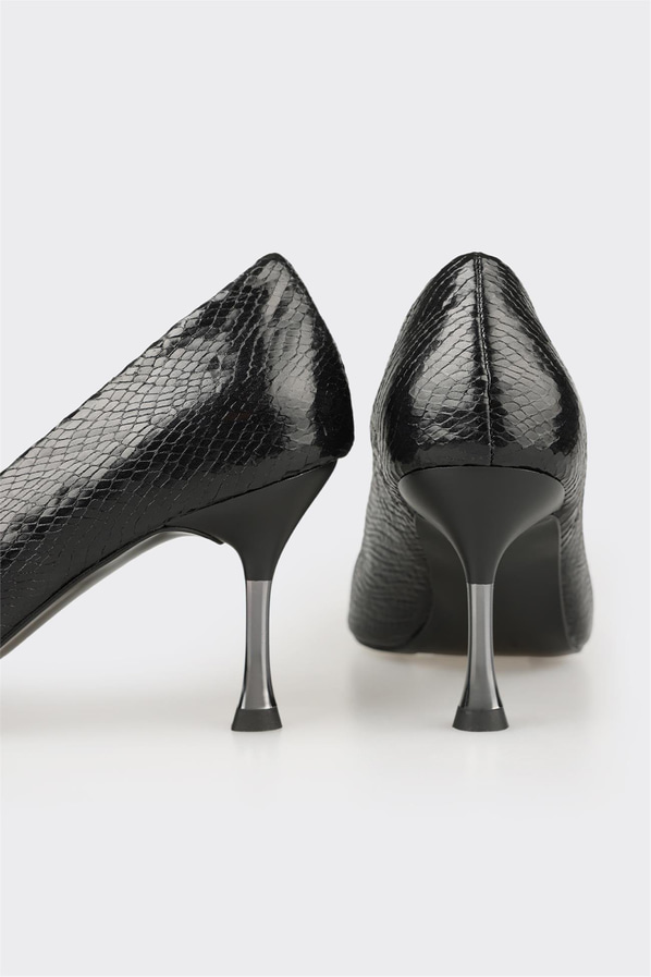Siyah Kadın Stiletto