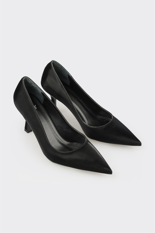 Siyah Kadın Stiletto