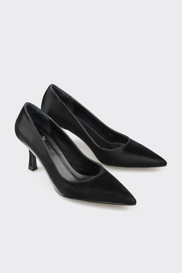 Siyah deri örgü dokulu kadın stiletto, ofis stili için - Elle Shoes