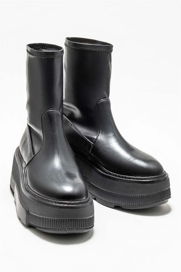Siyah topuklu kadın bot - Elle Shoes