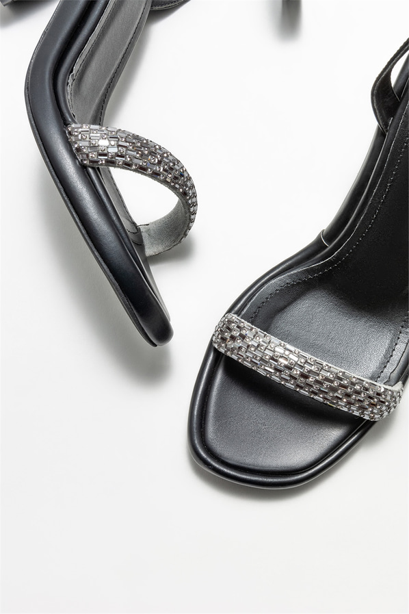 Siyah topuklu kadın sandalet - Elle Shoes