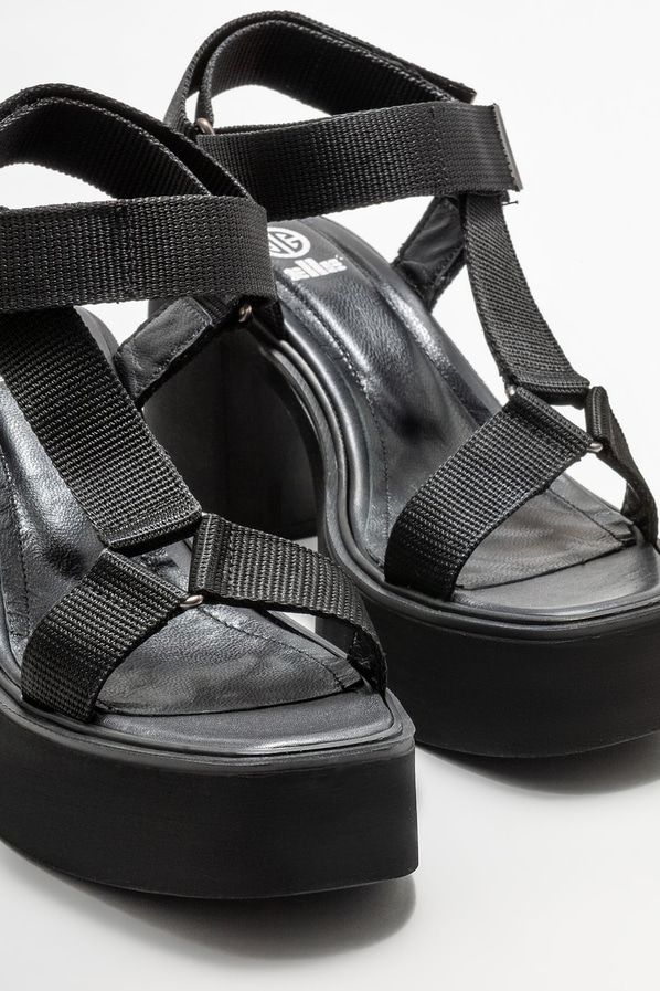 Siyah topuklu kadın sandalet - Elle Shoes