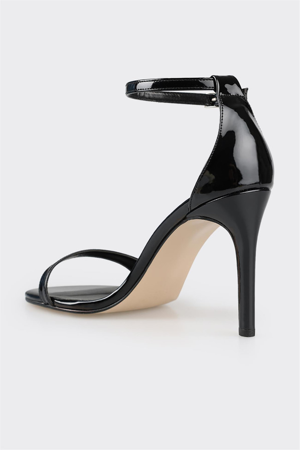 Siyah rugan ince topuklu kadın sandalet, ofis stili için - Elle Shoes