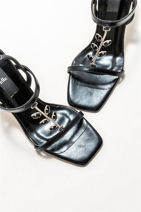 Siyah topuklu kadın sandalet - Elle Shoes