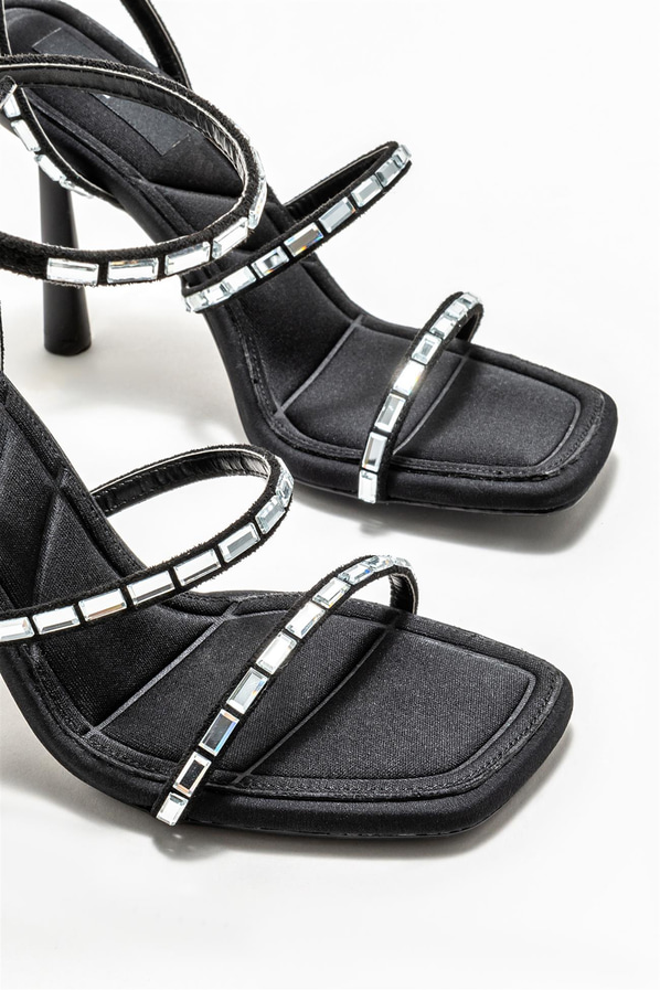 Siyah topuklu kadın sandalet - Elle Shoes