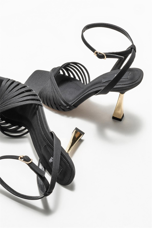 Siyah topuklu kadın sandalet - Elle Shoes
