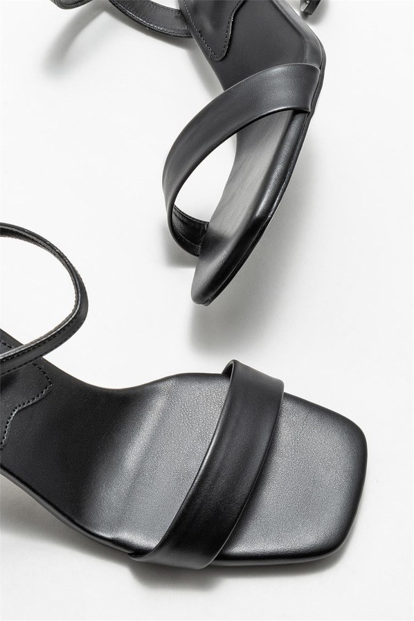 Siyah topuklu kadın sandalet - Elle Shoes