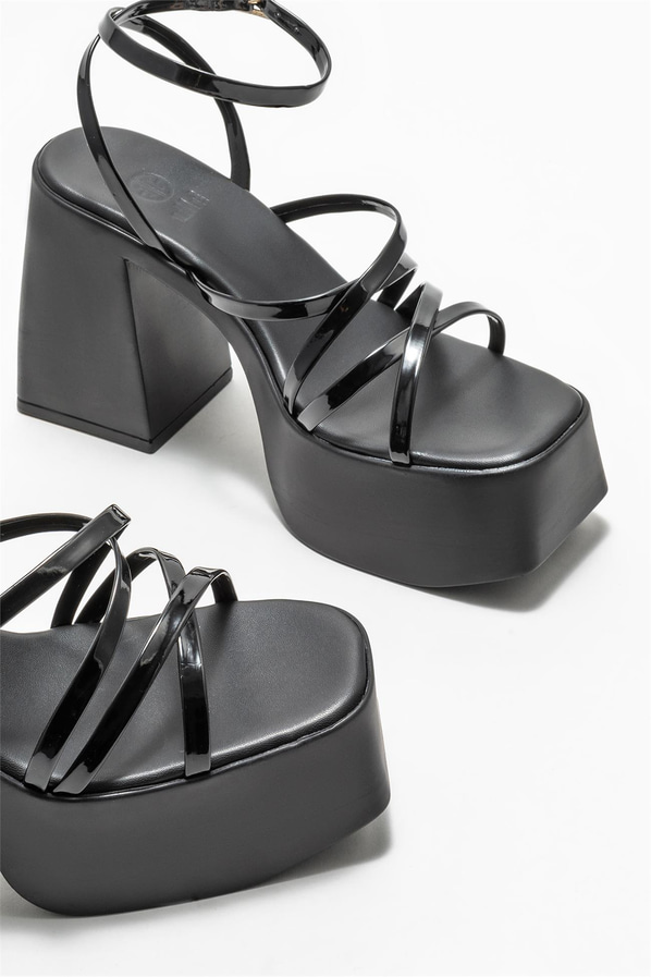 Siyah topuklu kadın sandalet - Elle Shoes