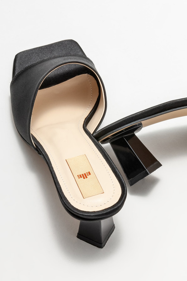 Siyah topuklu kadın terlik - Elle Shoes