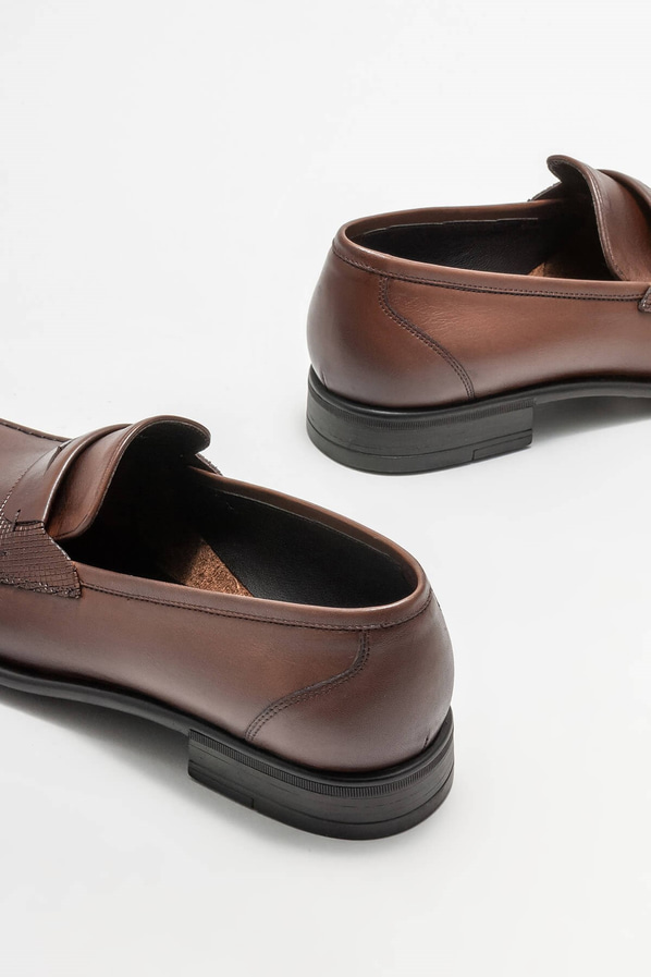 Taba deri erkek loafer, klasik stil için - Elle Shoes