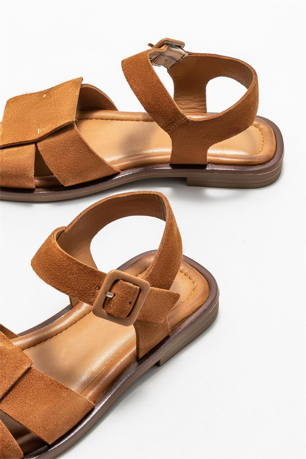 Taba deri düz kadın sandalet, rahat kullanım için - Elle Shoes