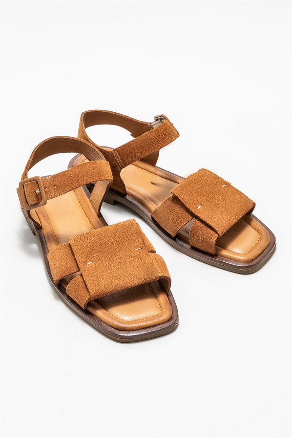 Taba deri düz kadın sandalet, rahat kullanım için - Elle Shoes