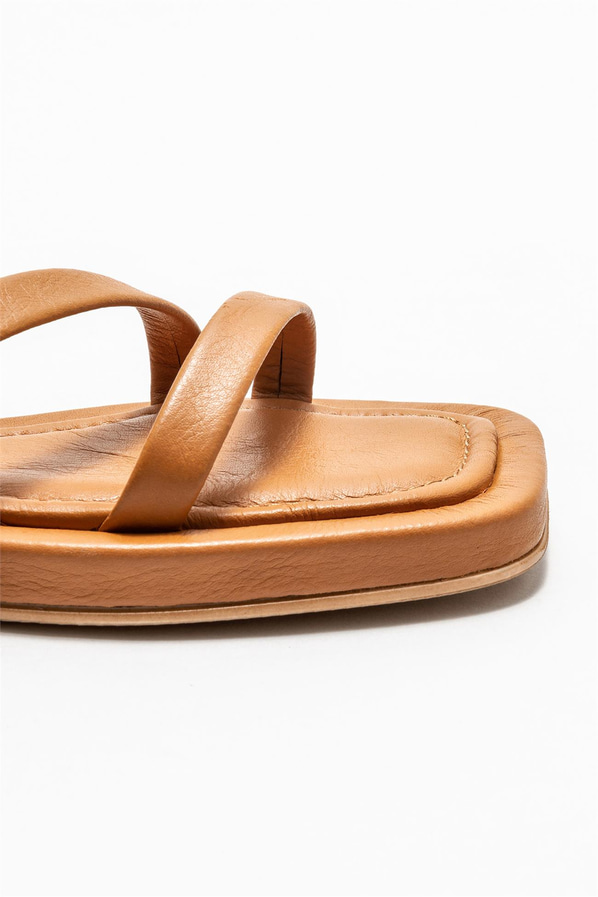 Taba deri düz kadın sandalet - Elle Shoes