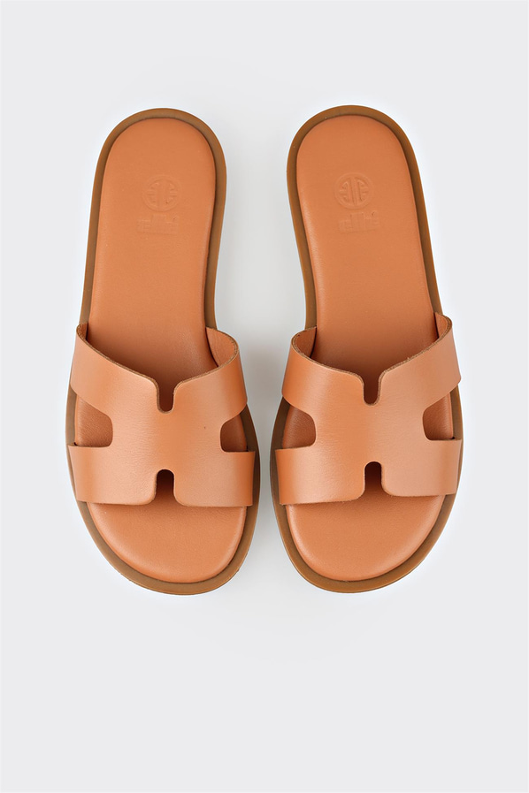 Taba deri düz kadın terlik, ofis stili için - Elle Shoes